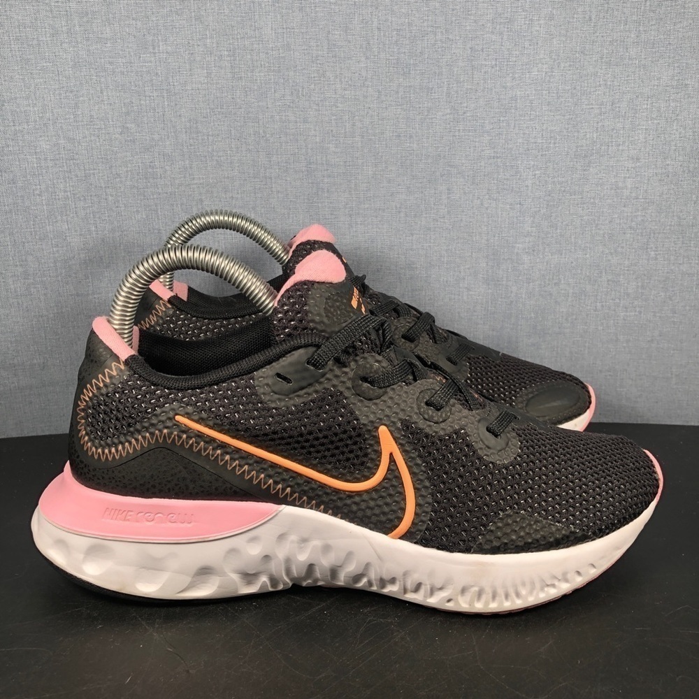 Nike Women's Renew Run Black White Pink Running Shoe size 7 Athletic Sneaker